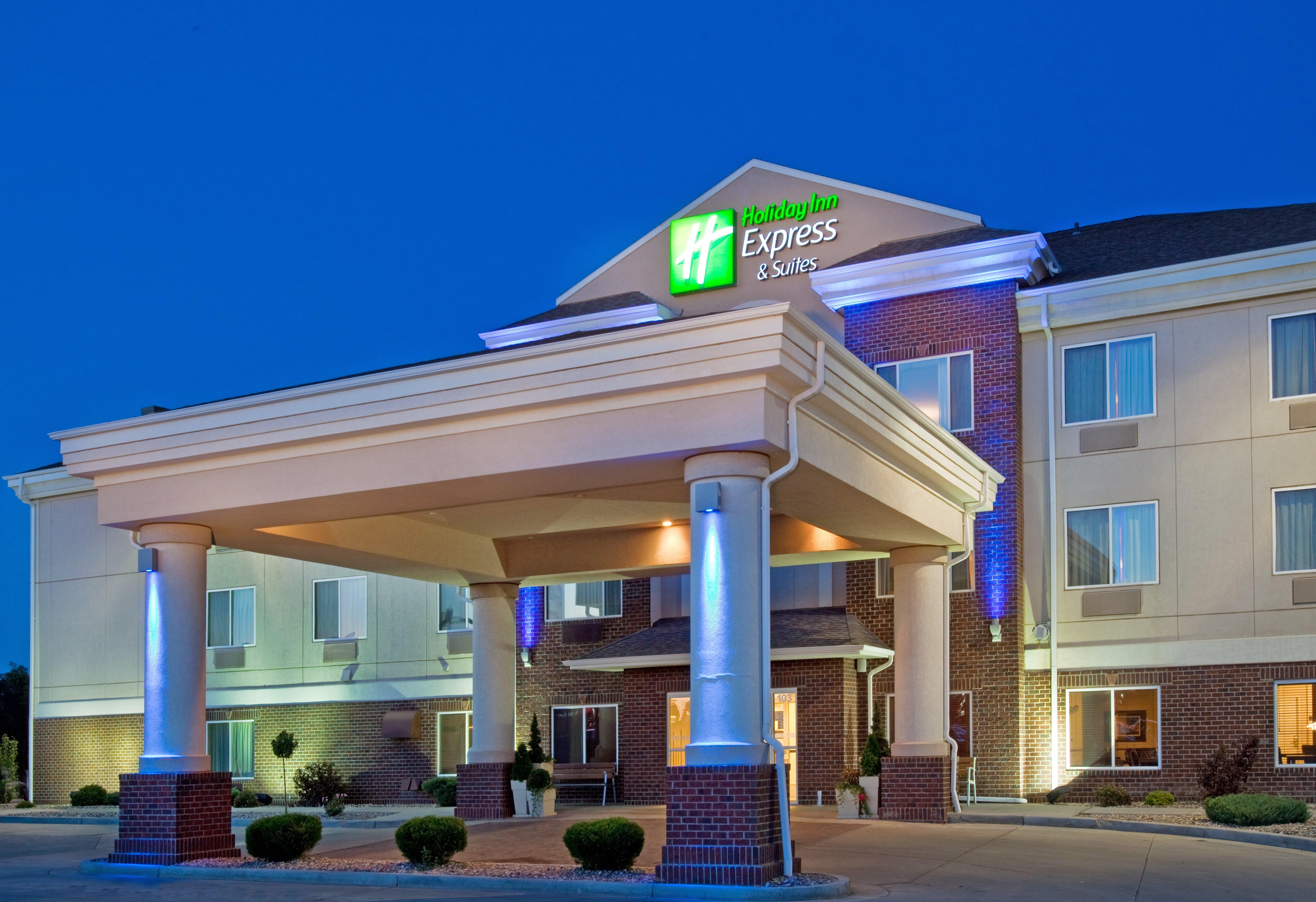 Holiday Inn Express & Suites - Dickinson By Ihg שירותים תמונה