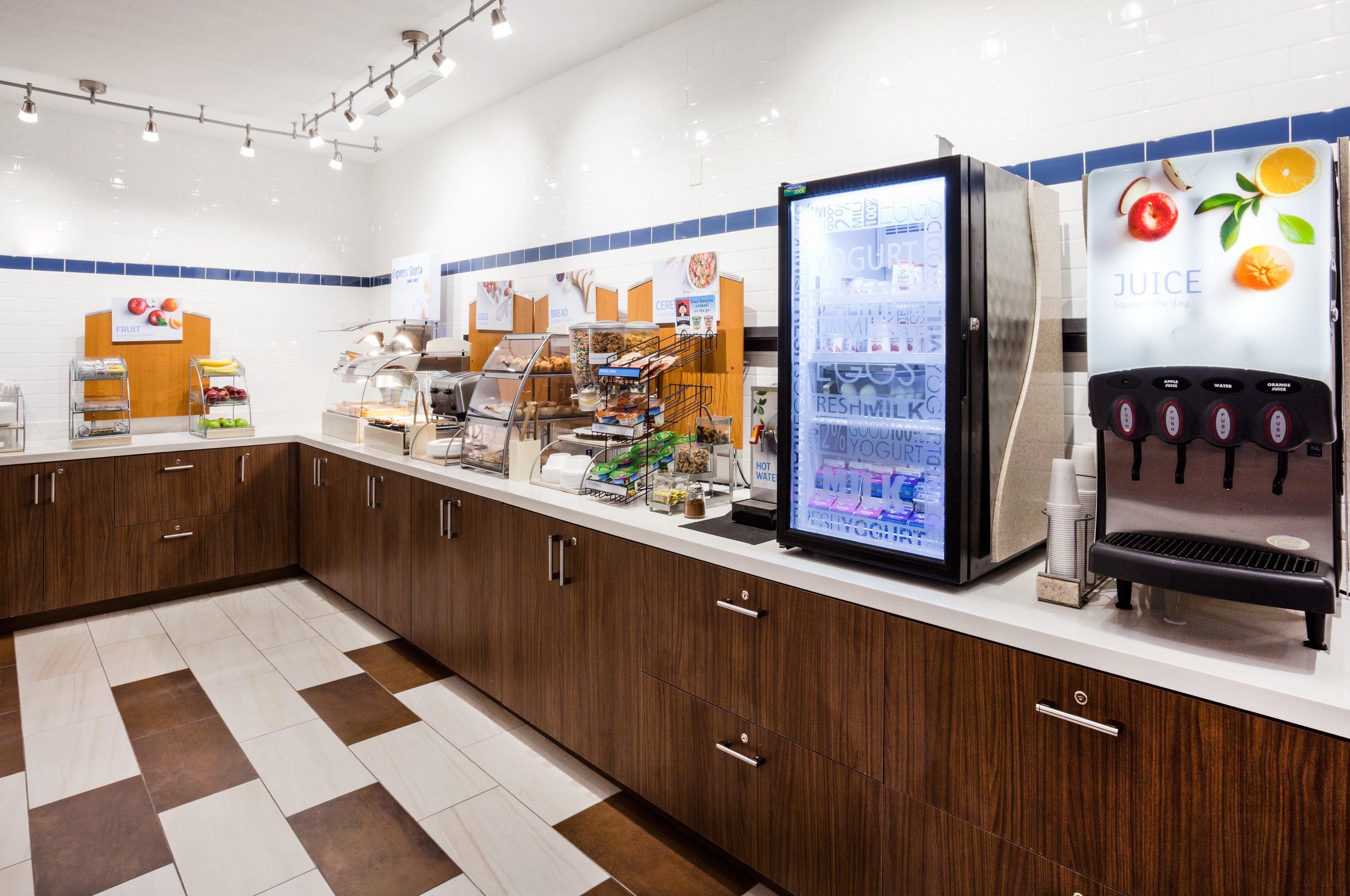 Holiday Inn Express & Suites - Dickinson By Ihg מראה חיצוני תמונה