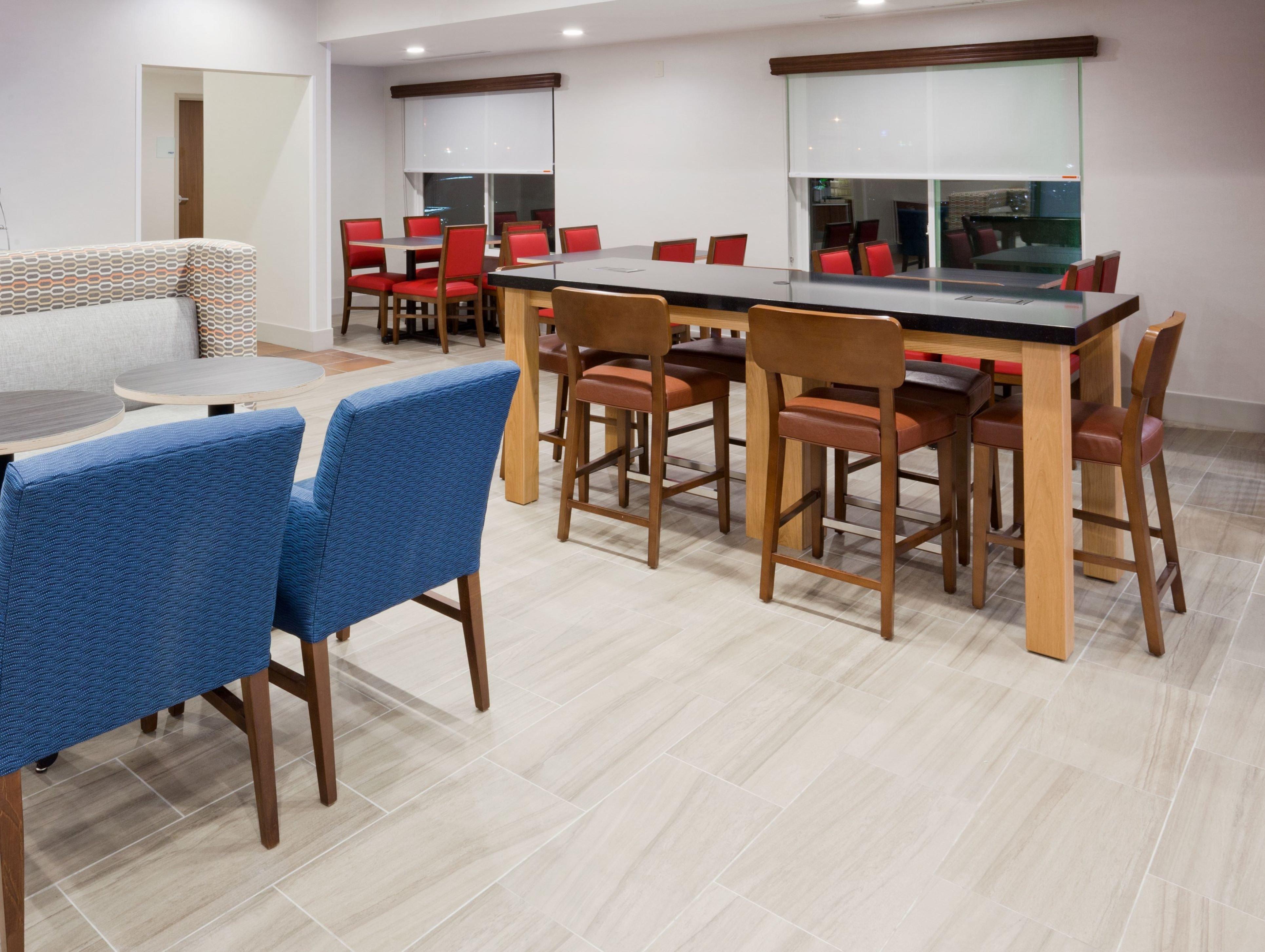Holiday Inn Express & Suites - Dickinson By Ihg מראה חיצוני תמונה