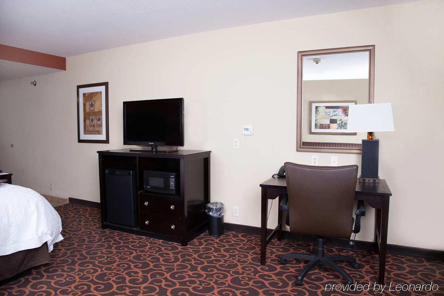 Holiday Inn Express & Suites - Dickinson By Ihg מראה חיצוני תמונה