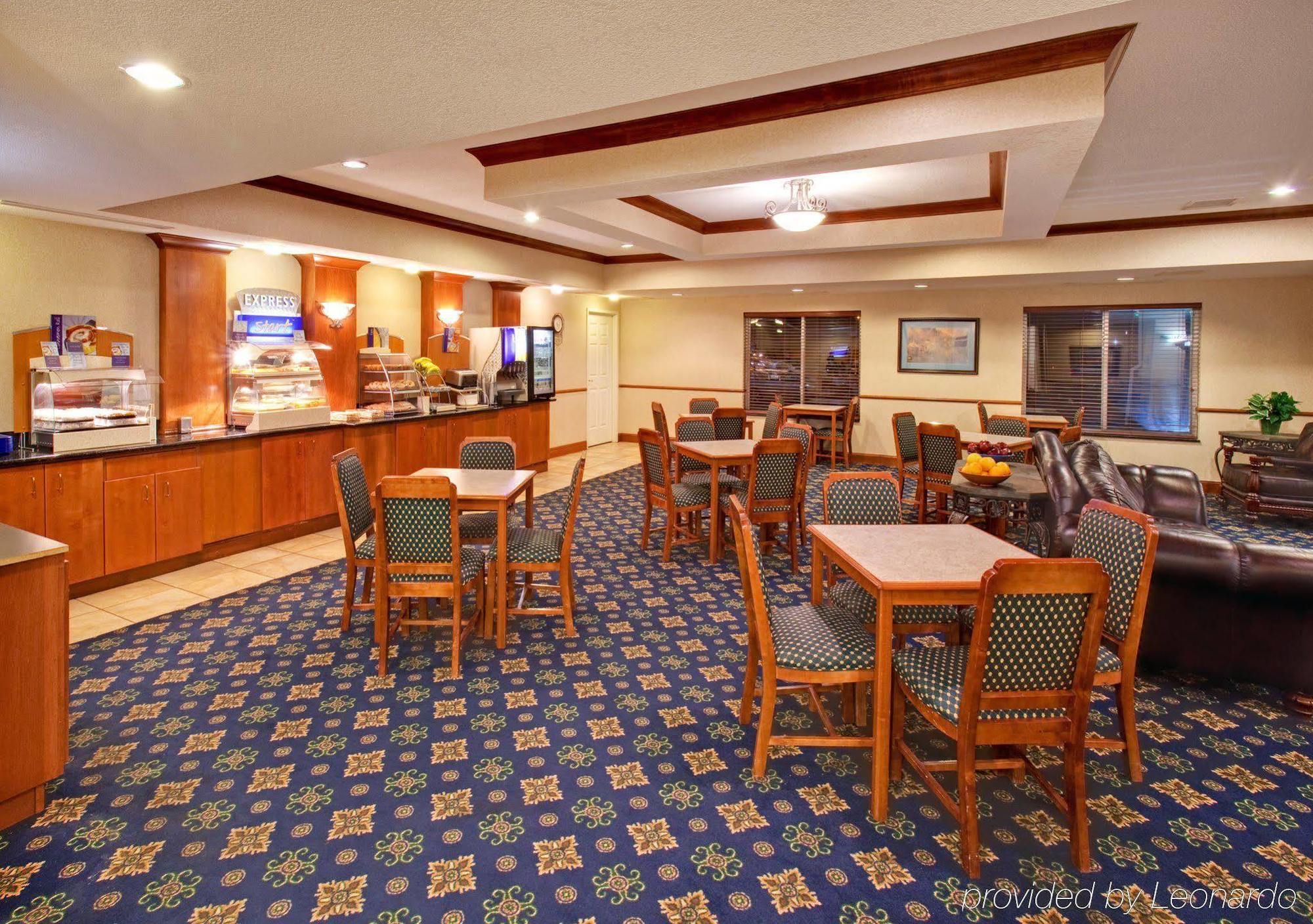 Holiday Inn Express & Suites - Dickinson By Ihg מסעדה תמונה