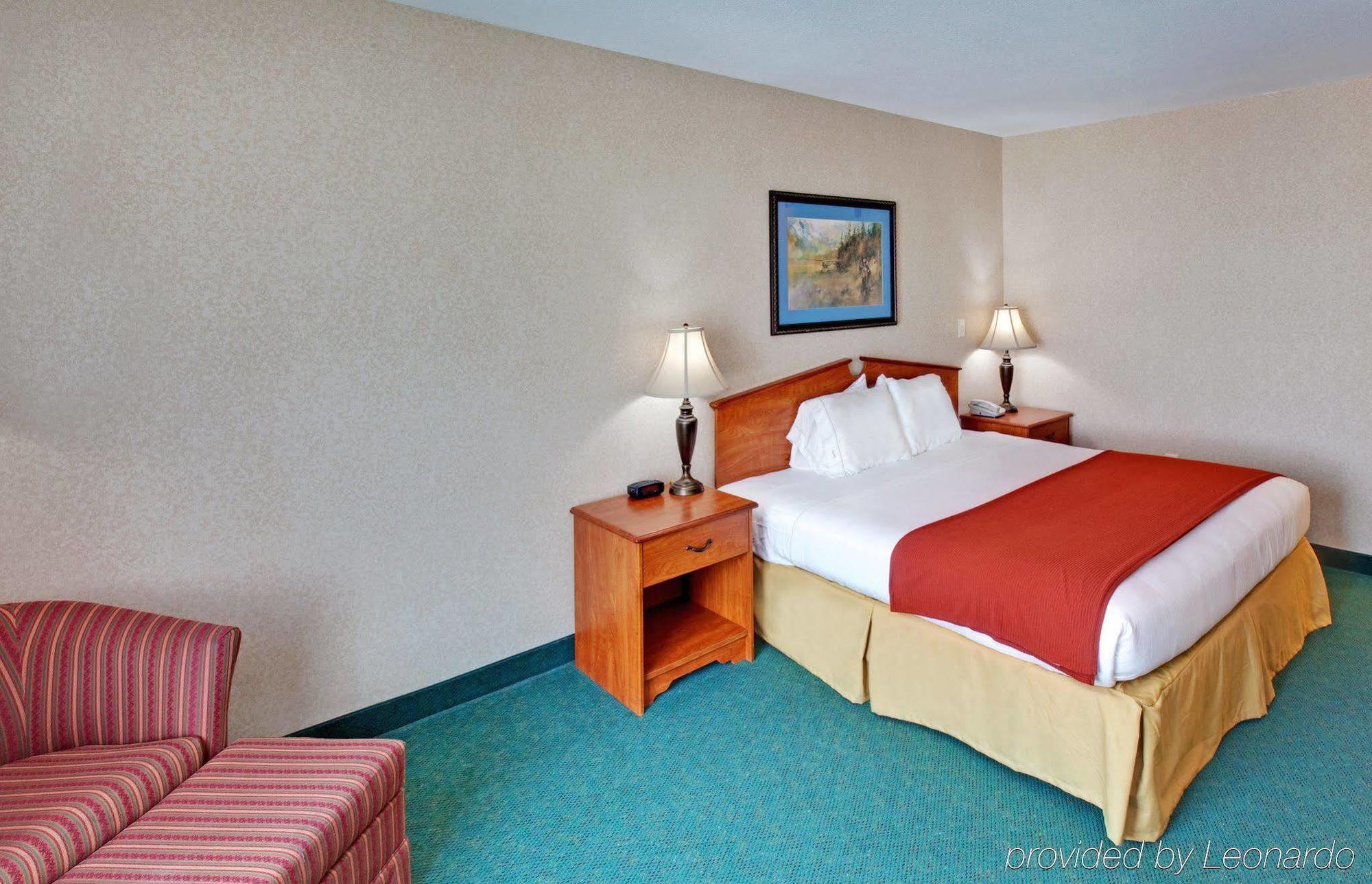 Holiday Inn Express & Suites - Dickinson By Ihg מראה חיצוני תמונה