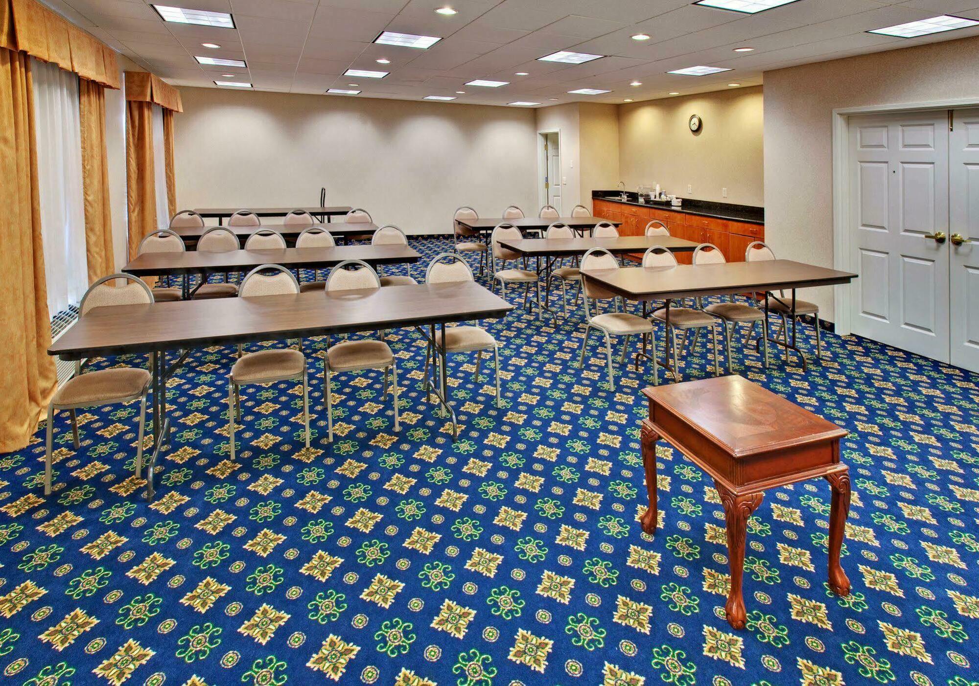 Holiday Inn Express & Suites - Dickinson By Ihg מתקנים תמונה